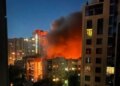 Росія атакує Київ безпілотниками та ракетами, є влучання у будинок, є постраждалі