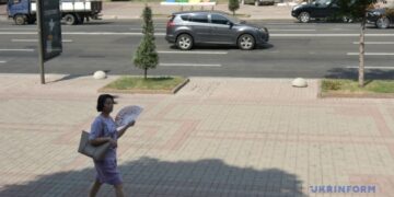В Україні у четвер – без опадів, вдень до +33°