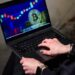 Тернополянин втратив понад $8 тисяч через криптошахраїв