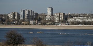 Із Запоріжжя через посилення обстрілів виїжджають люди – ОВА