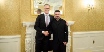 Зеленський зустрівся зі Стуббом – обговорили потреби України в захисті і «далекобійні санкції» проти Росії