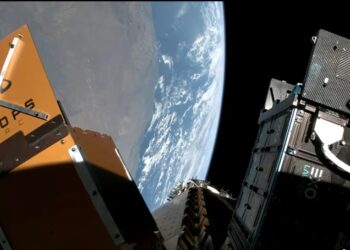 SpaceX запустила перший в історії комерційний супутник на ядерному паливі