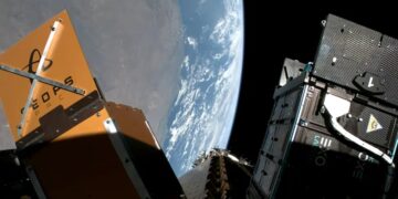SpaceX запустила перший в історії комерційний супутник на ядерному паливі