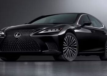 Lexus LS з двигуном V6 вийде у вересні