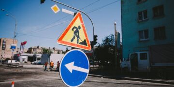 У Києві обмежать рух від Подолу до мосту Метро