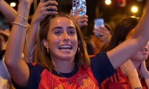 У Мадриді тисячі фанатів святкували перемогу Іспанії на чемпіонаті світу