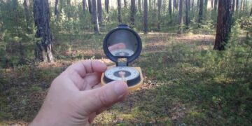 Компас – незаменимый помощник в походах, путешествиях и активном отдыхе