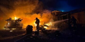 Масована атака на Київщину: є постраждалі та руйнування
