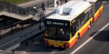 У Польщі чоловік побив 15-річного українця за розмову українською мовою
