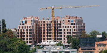 В обхід обмежень НБУ. Як українські забудовники знаходять гроші на закордонні проєкти