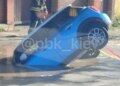 У Києві стався прорив водопроводу, автівка провалилася у провалля