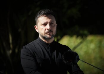 Тотальної блокади Чорного моря немає, по три-чотири кораблі на день заходить і виходить з Великої Одеси – Зеленський