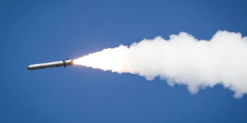 росія атакувала Україну балістикою і "Оніксом", знешкоджено 233 з 267 дронів