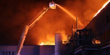 рф атакувала продовольчі склади на Одещині та Миколаївщині: є поранені
