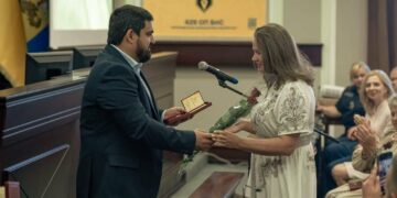 Виховали майбутнє України: на Київщині нагородили 36 матерів