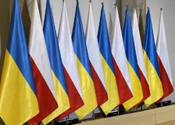 Кремль активізував дезинформаційну кампанію в Польщі, граючи на історичній пам’яті та темі біженців