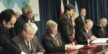 Україна могла зберегти ядерну зброю? Екснардеп пояснив, що пішло не так