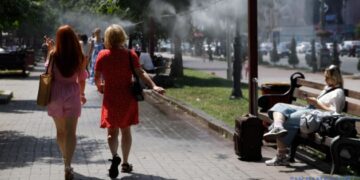 На вихідні Україні прогнозують до +37°