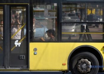Через ворожу атаку у Києві можливі зміни руху автобусів