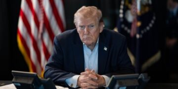 Трамп вважає, що санкційний тиск США змусить Іран піти на поступки – ЗМІ
