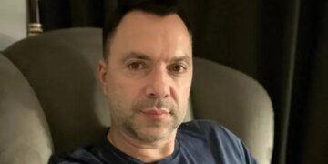 Росія засудила Арестовича до 11 років колонії