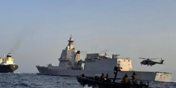 Європейські військові зупинили танкер із тіньового флоту Росії