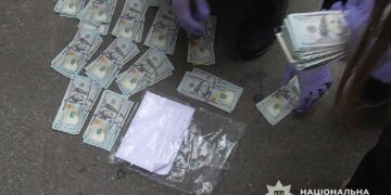 «Вас перевіряє СБУ»: пенсіонер у Києві віддав шахраям $32 тисячі