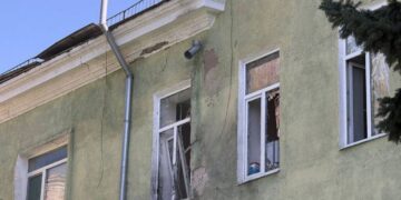 Росіяни атакували двома дронами лікарню в Краматорську