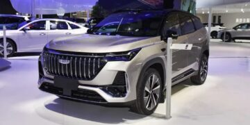 Новий Geely Boyue L i-HEV отримав лідар
