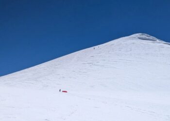 Вчені вперше досліджують таємничий льодовик гори Арарат