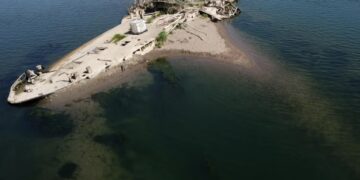 Аномальна посуха оголила корабель, що затонув у 1945 році