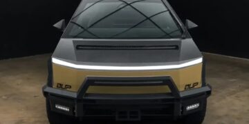Представлено Tesla Cybertruck у версії Up Invincible