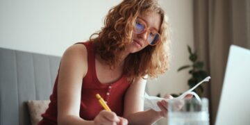 Переплата за податками: чи можна повернути зайві кошти на свій рахунок