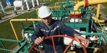 Частковий експорт може повернути інтерес до інвестицій у газовидобуток, – експерт