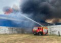 Росія вдарила по американському заводу Mondelez на Сумщині, є поранені