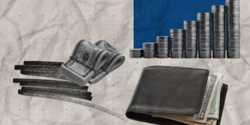 Долар по 44 грн повернувся: скільки коштує валюта в банках та обмінниках 30 липня