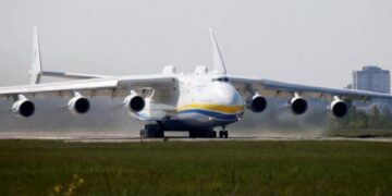 Дрон із вибухівкою влучив в український Ан-124 у Лейпцигу, але не вибухнув – ЗМІ