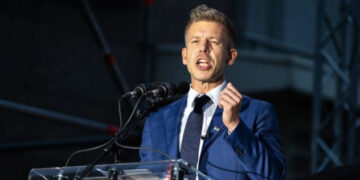 Мадяр поставив під питання угоду з “Росатомом” щодо АЕС “Пакш” – Politico