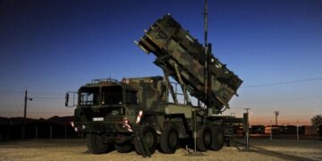 Україна ризикує втратити перевагу через дефіцит ракет для Patriot – FT