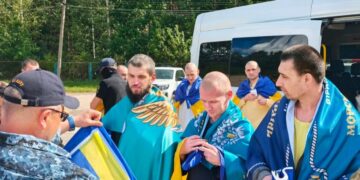 Україна через Білорусь повернула з полону 10 військових, які вважалися зниклими безвісти