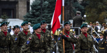 Польські слідчі знову шукають фрагмент російської ракети після падіння біля Любліна