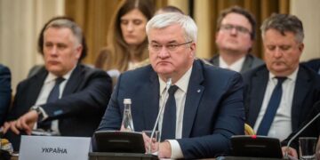 Зростаючі витрати на оборону України мають покривати активи РФ, – Сибіга