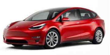 У Tesla проблема: попит на електромобілі падає