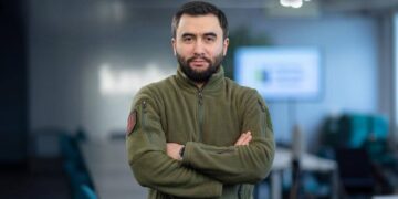 Експорт і одяг для військових: глава АОЗ ДОТ Жумаділов розповів, що не встиг запровадити