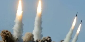 РФ готує балістичний обстріл. Центр протидії дезінформації звернувся до українців