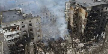 росія планує посилити удари по Україні взимку, серйозних переговорів до 2027 року не очікують – Bloomberg