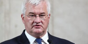 Сибіга закликав ЄС посилити ППО України та вдарити санкціями по виробництву російських ракет
