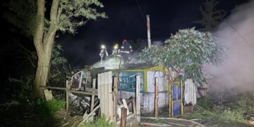 росія двічі вдарила по Балаклії на Харківщині: пошкоджено будинки