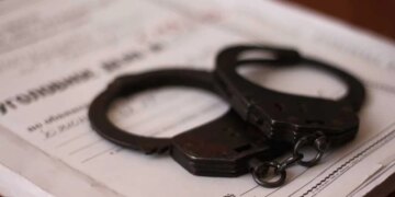 Підкинули наркотики екскомбату "Маґури": затримали четвертого учасника схеми, який проник в авто Ширшина
