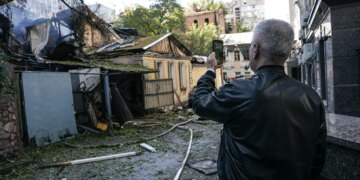 57 поранені, 7 загинули: у Києві зросла кількість жертв удару рф 25 вересня
